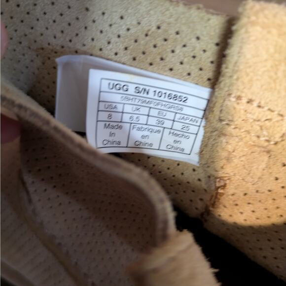 Ugg Classic Tawny Unlined Mini Perforated Boots Size 8 - Picture 4 of 12